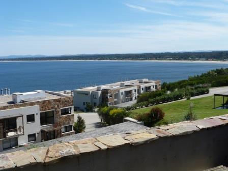 Beautiful serviced apartment in gated community, magnificent views of sea, Punta Ballena