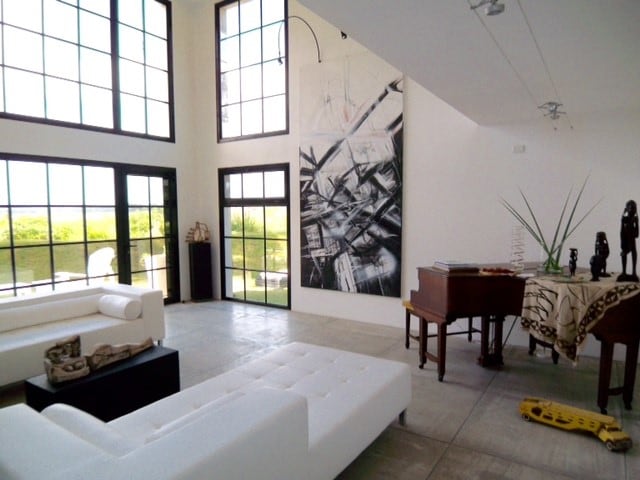Moderne Villa in ruhiger, gruener Wohngegend, Laguna del Diario